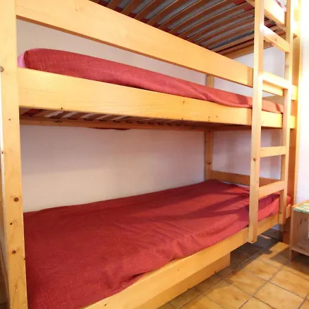 4 Personnes Avec Balcon Au Pied Des Pistes - A Val-cenis - Fr-1-508-160